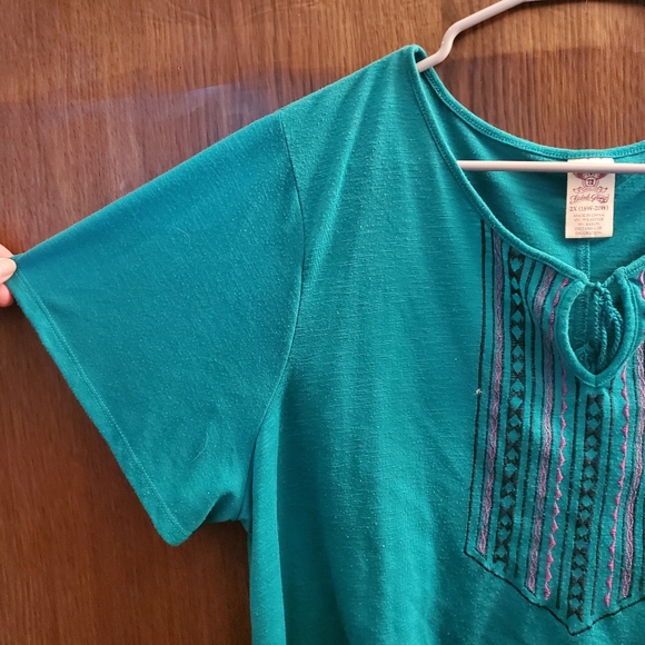 Faded Glory Tribal Top with Tie - Picture 8 of 16